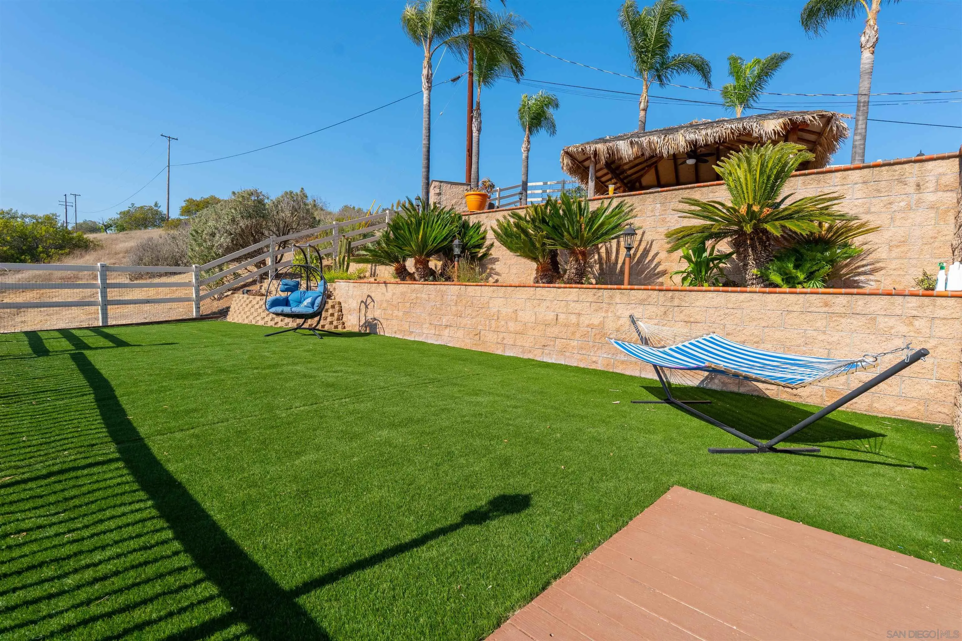 https://cdn.realtyfeed.com/cdn/127/260014112/443b9c374040fc158651d7fed0f10940.webp