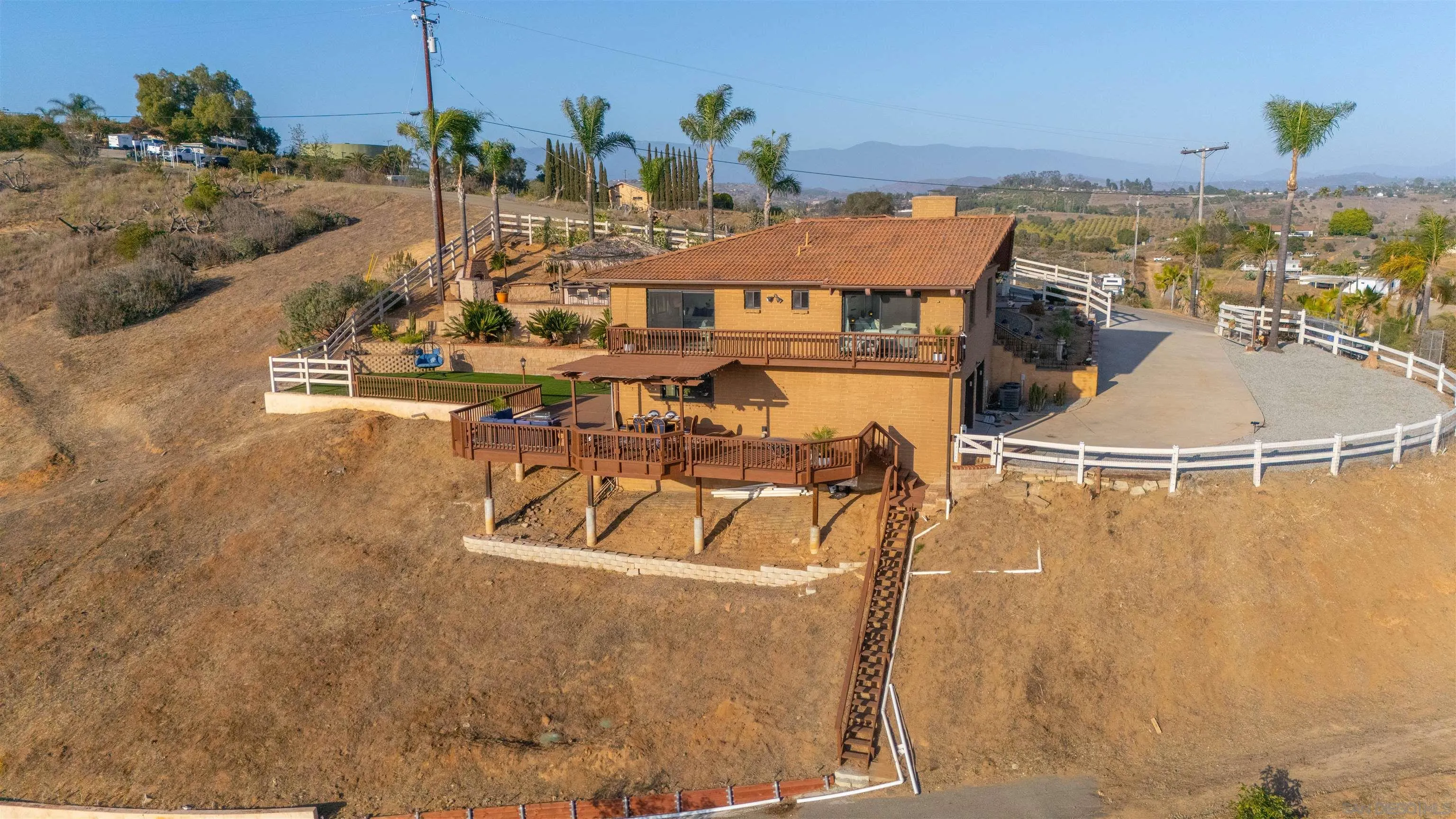 https://cdn.realtyfeed.com/cdn/127/260014112/8a831f8852c9ec0c52d818b873c9b113.webp
