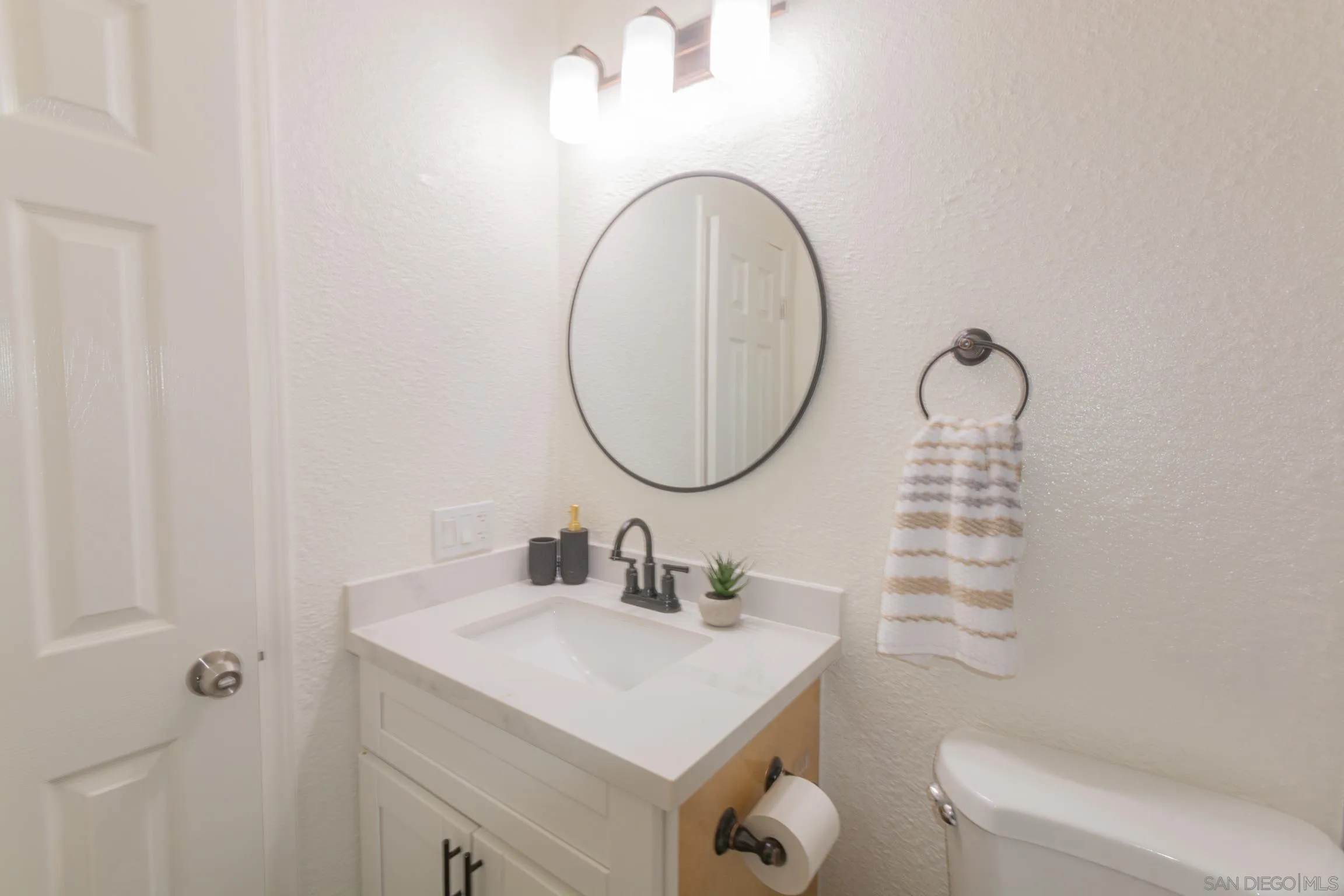 Photo #22: 260014113 Listing: Photo #22