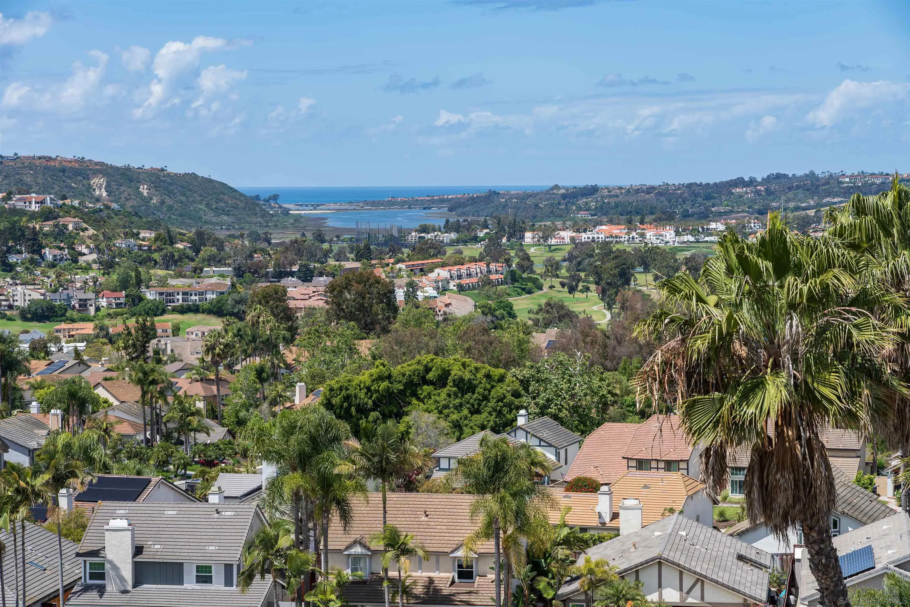https://cdn.realtyfeed.com/cdn/127/260014115/03b733c0ffcf77bcaa3b133d829e061f.webp