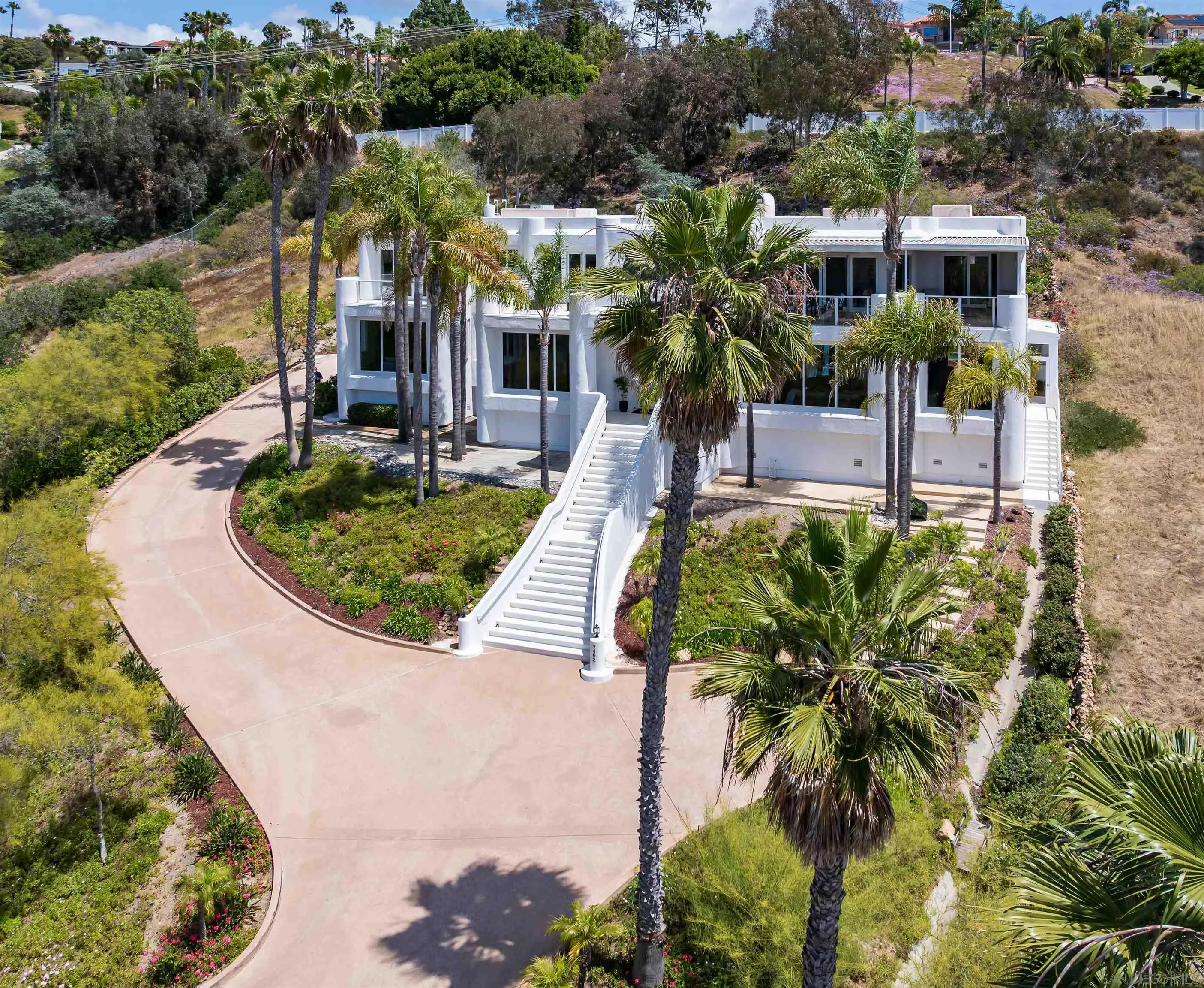 https://cdn.realtyfeed.com/cdn/127/260014115/52d16f041ea0e4a87af490b745bb7f7a.webp