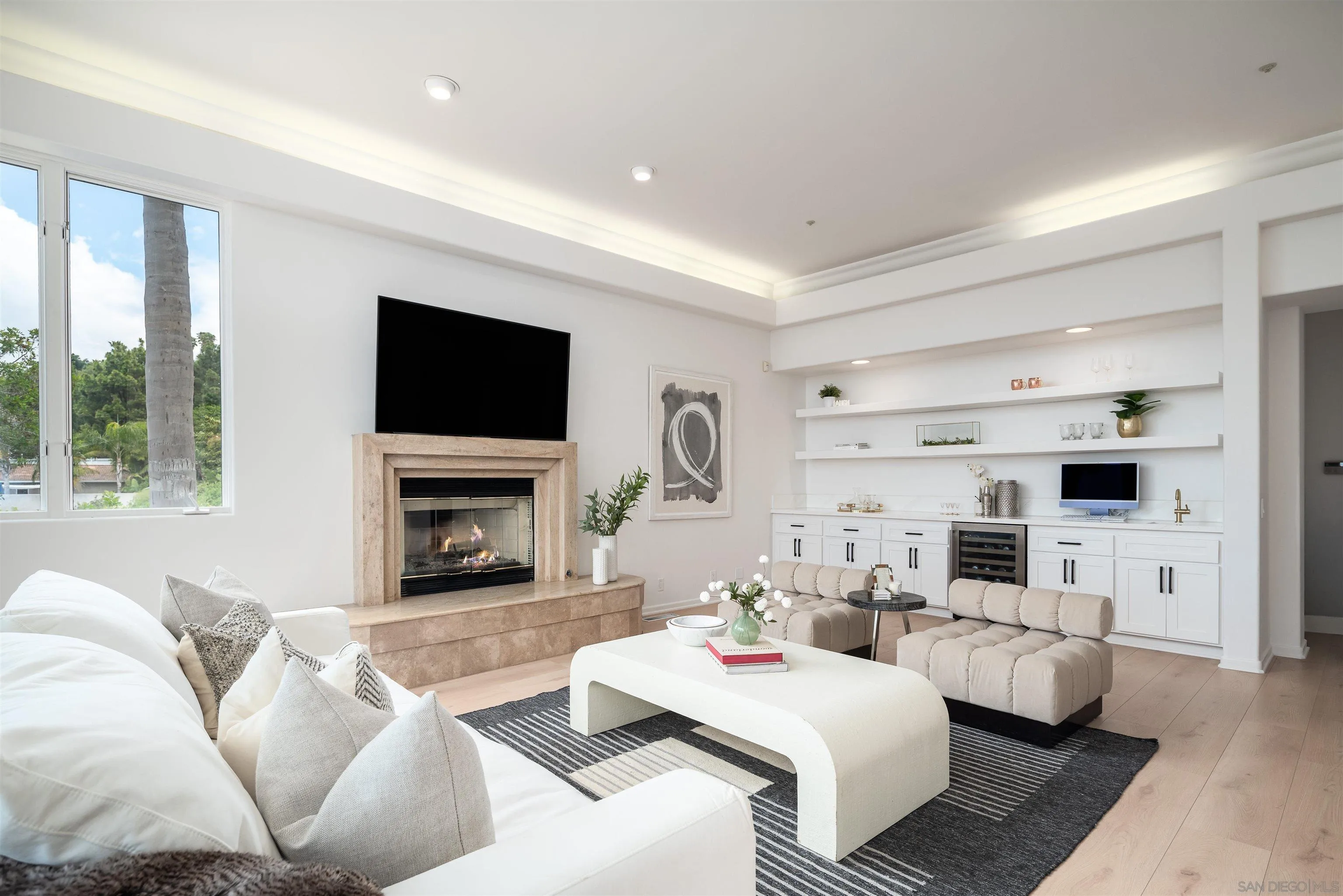 https://cdn.realtyfeed.com/cdn/127/260014115/76dfc54408a952d49a3a7582c176f18c.webp
