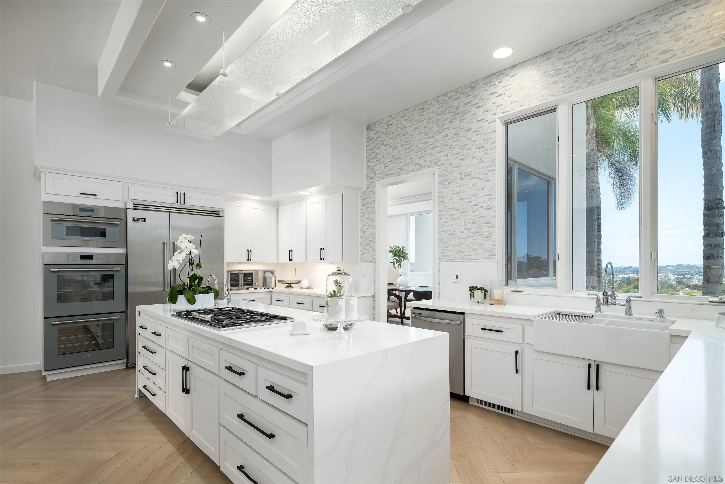 https://cdn.realtyfeed.com/cdn/127/260014115/e71c2bdc1fe6f93ef6be5cbc44e4533c.webp