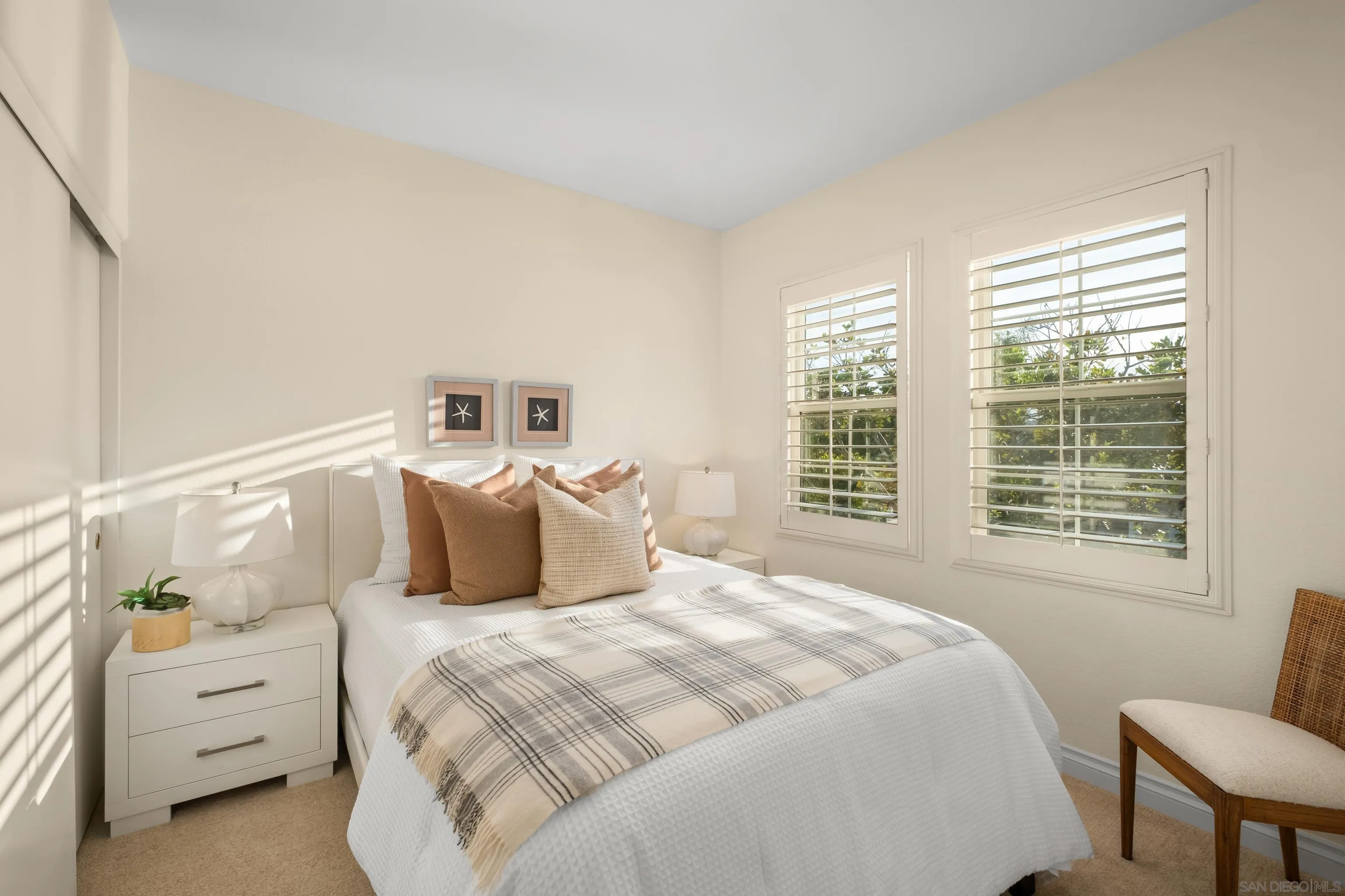 https://cdn.realtyfeed.com/cdn/127/260014117/04e0d8945f74e5ac526f43ff38233ee4.webp