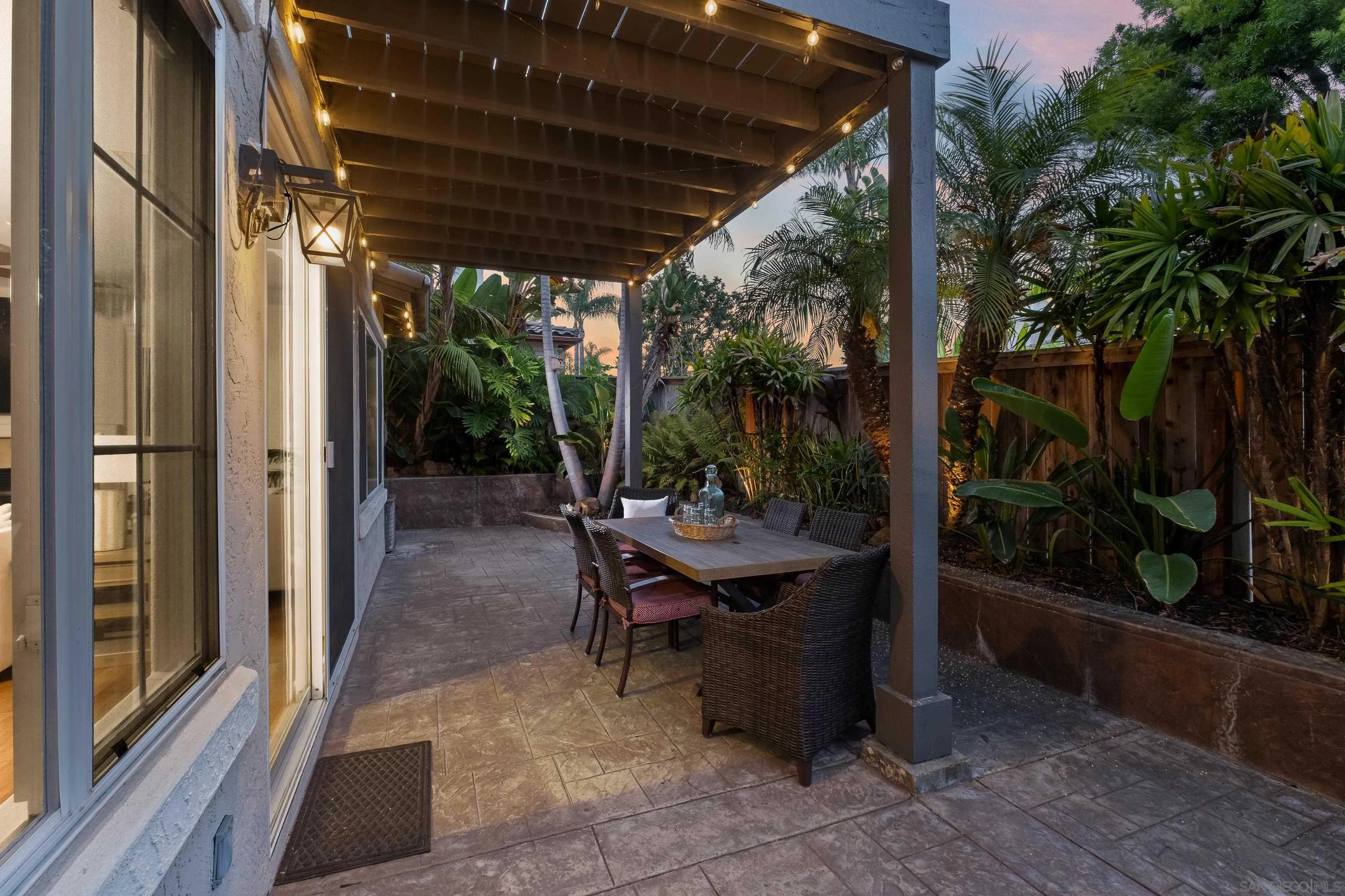 https://cdn.realtyfeed.com/cdn/127/260014117/59bacb0d1260b3fba01784793614c14a.webp