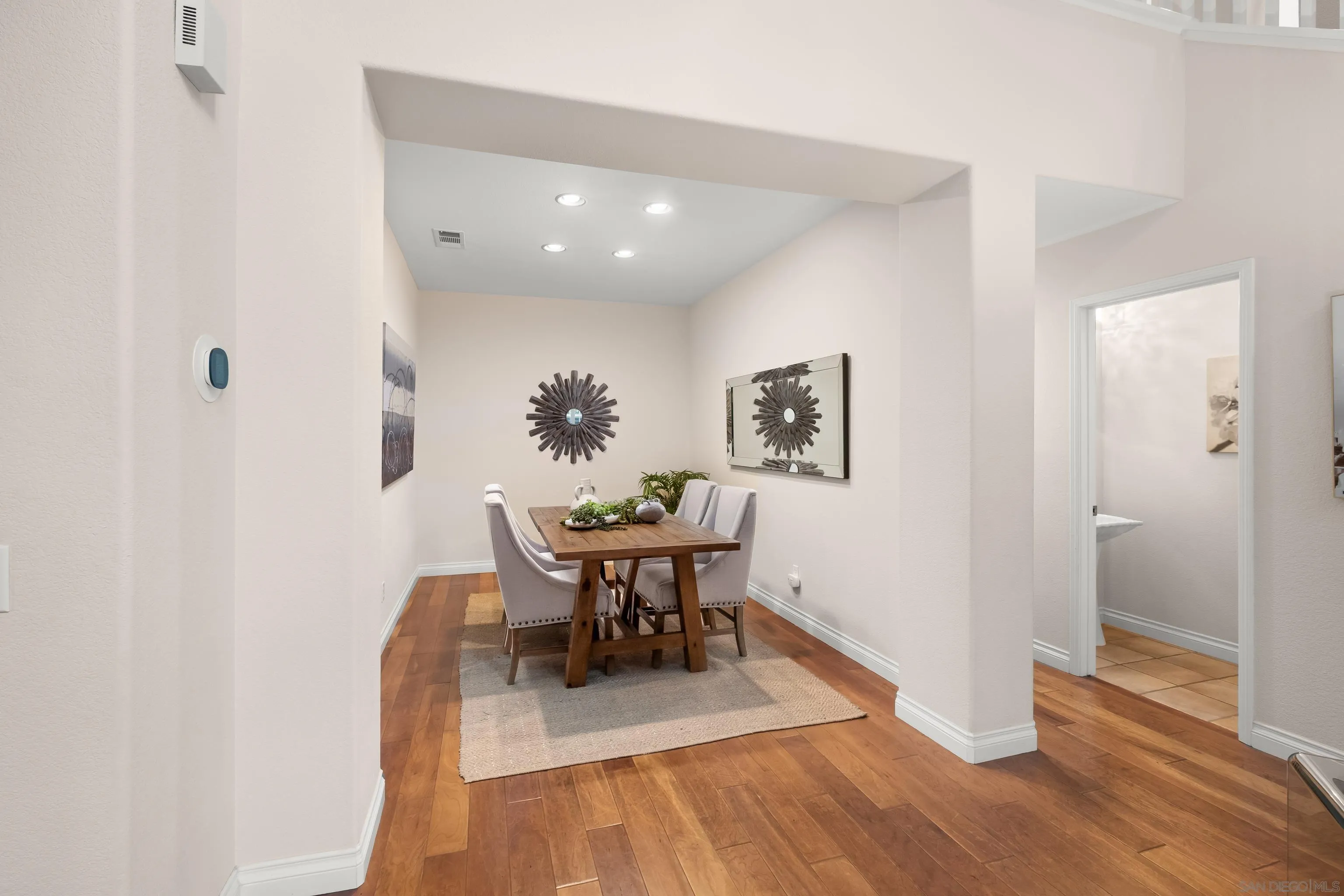 https://cdn.realtyfeed.com/cdn/127/260014117/9c1f04fff79c7693febe488ad3ecab9e.webp