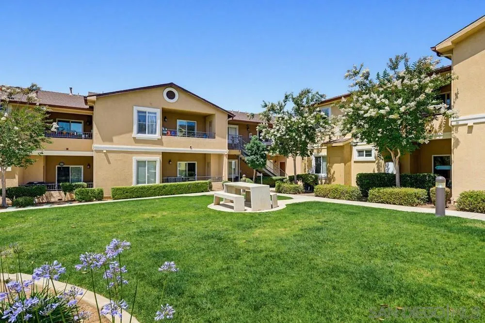 Photo #37: 260014121 Listing: Photo #37