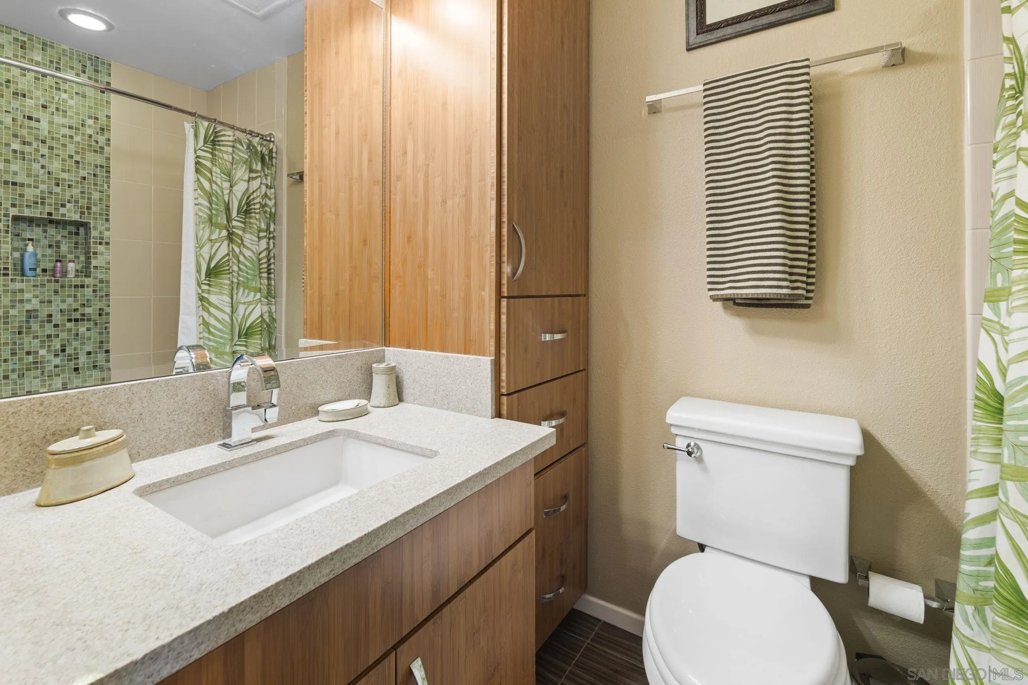 https://cdn.realtyfeed.com/cdn/127/260014122/cd151216c309bd4a7367c0c75d63c9a7.webp
