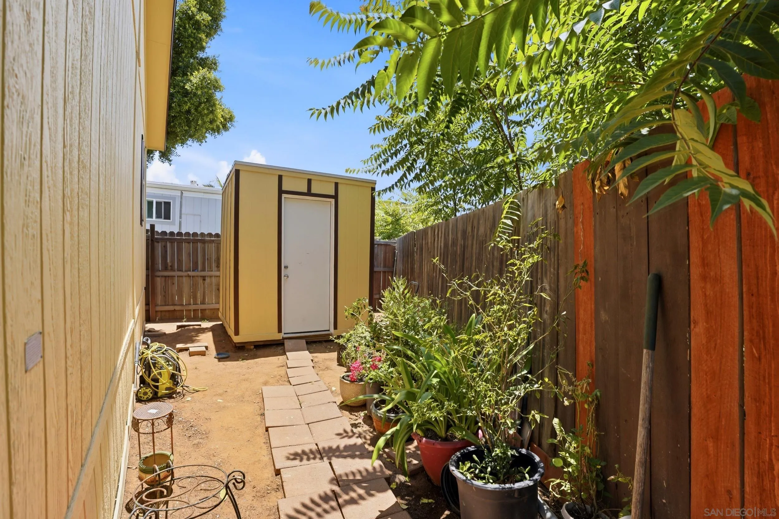 https://cdn.realtyfeed.com/cdn/127/260014123/82796680539199b15c6a3be92e6ebbe5.webp