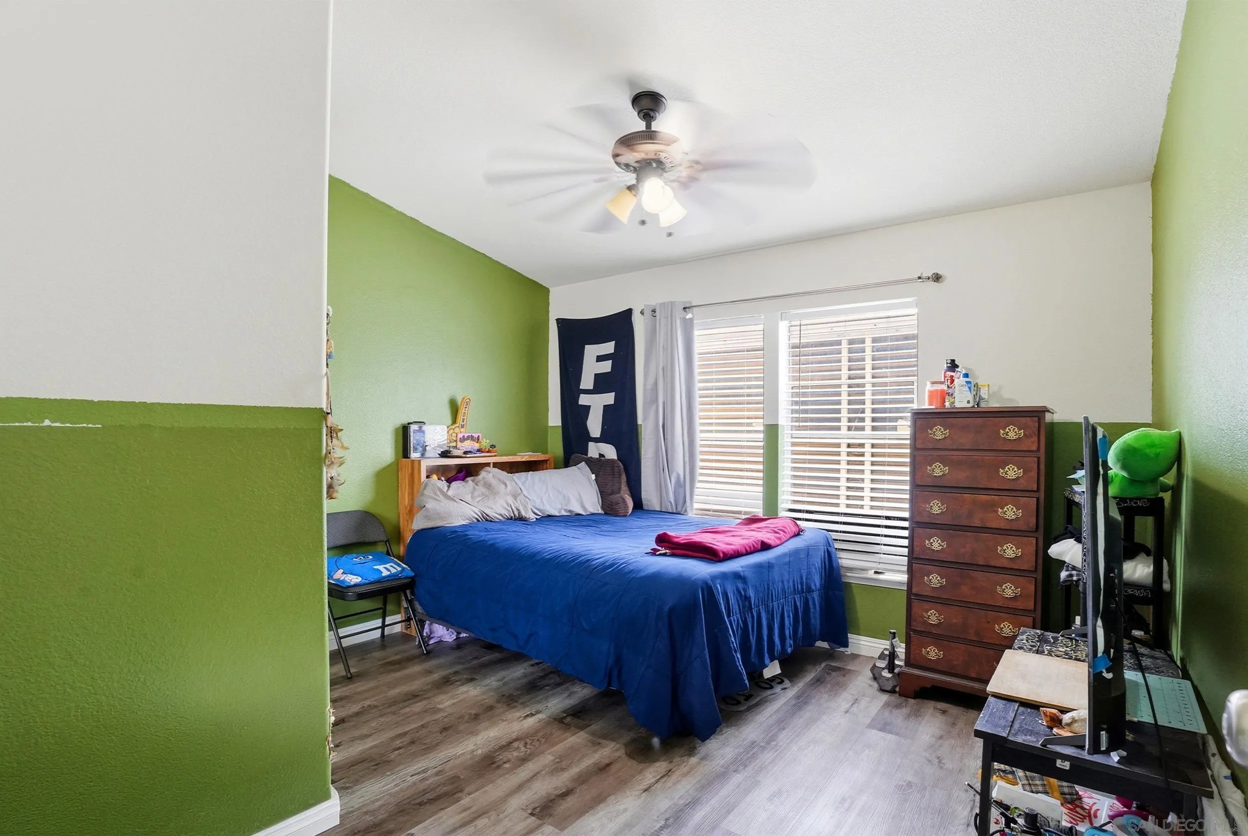 https://cdn.realtyfeed.com/cdn/127/260014123/98e623f6f048c479bab05525c73dd202.webp