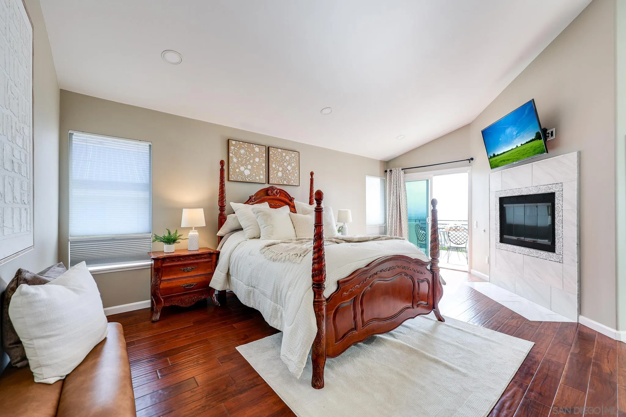https://cdn.realtyfeed.com/cdn/127/260014128/038d5060ea8f15f6a085a4edd8cf7463.webp