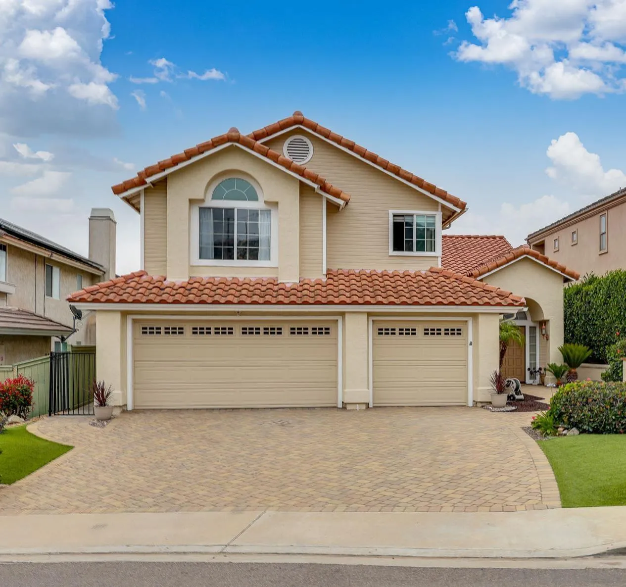 https://cdn.realtyfeed.com/cdn/127/260014128/0b391fc69c0c42e4f8d3b370c75c1e5d.webp