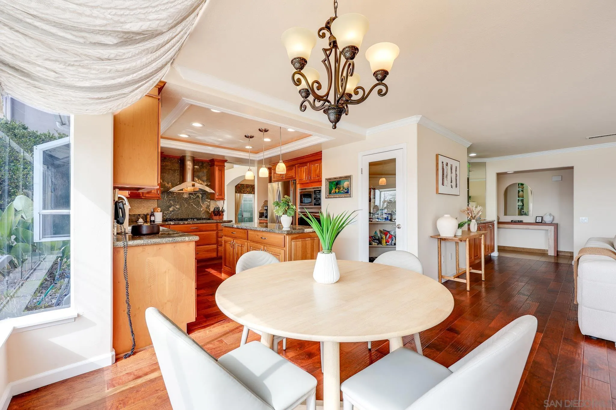 https://cdn.realtyfeed.com/cdn/127/260014128/160e4f6b80c0d7be3e994435181c1e71.webp