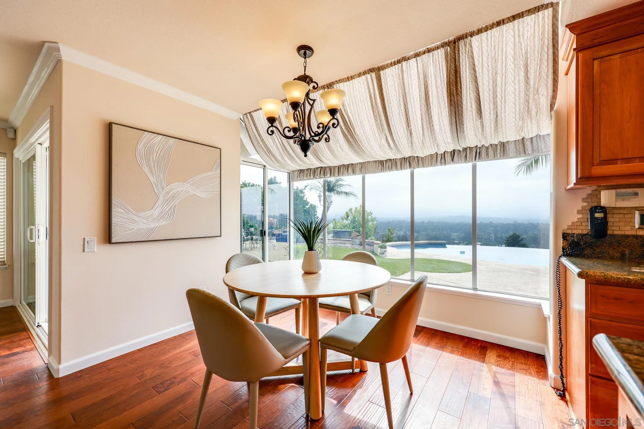 https://cdn.realtyfeed.com/cdn/127/260014128/33d4f83ee4d3ab8cf344bf0db871d218.webp