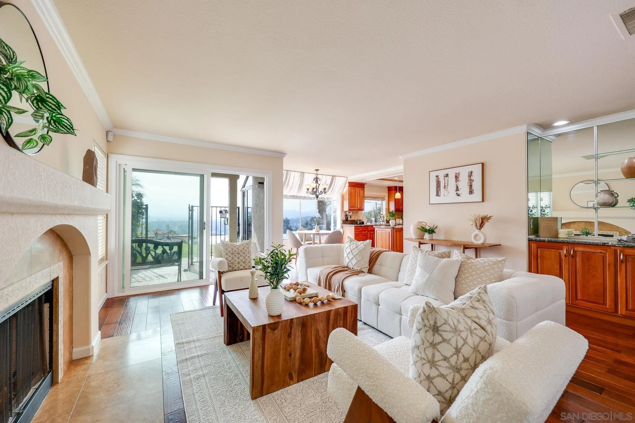 https://cdn.realtyfeed.com/cdn/127/260014128/3aee928f4b34e6d895b7b5223ed3bb92.webp