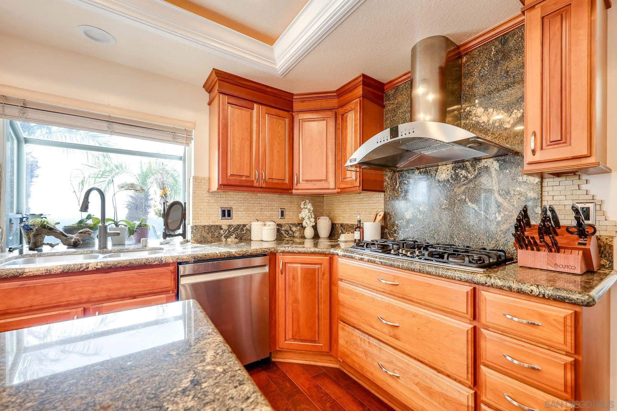 https://cdn.realtyfeed.com/cdn/127/260014128/62be88ca2dda4224716d12b0b999b700.webp