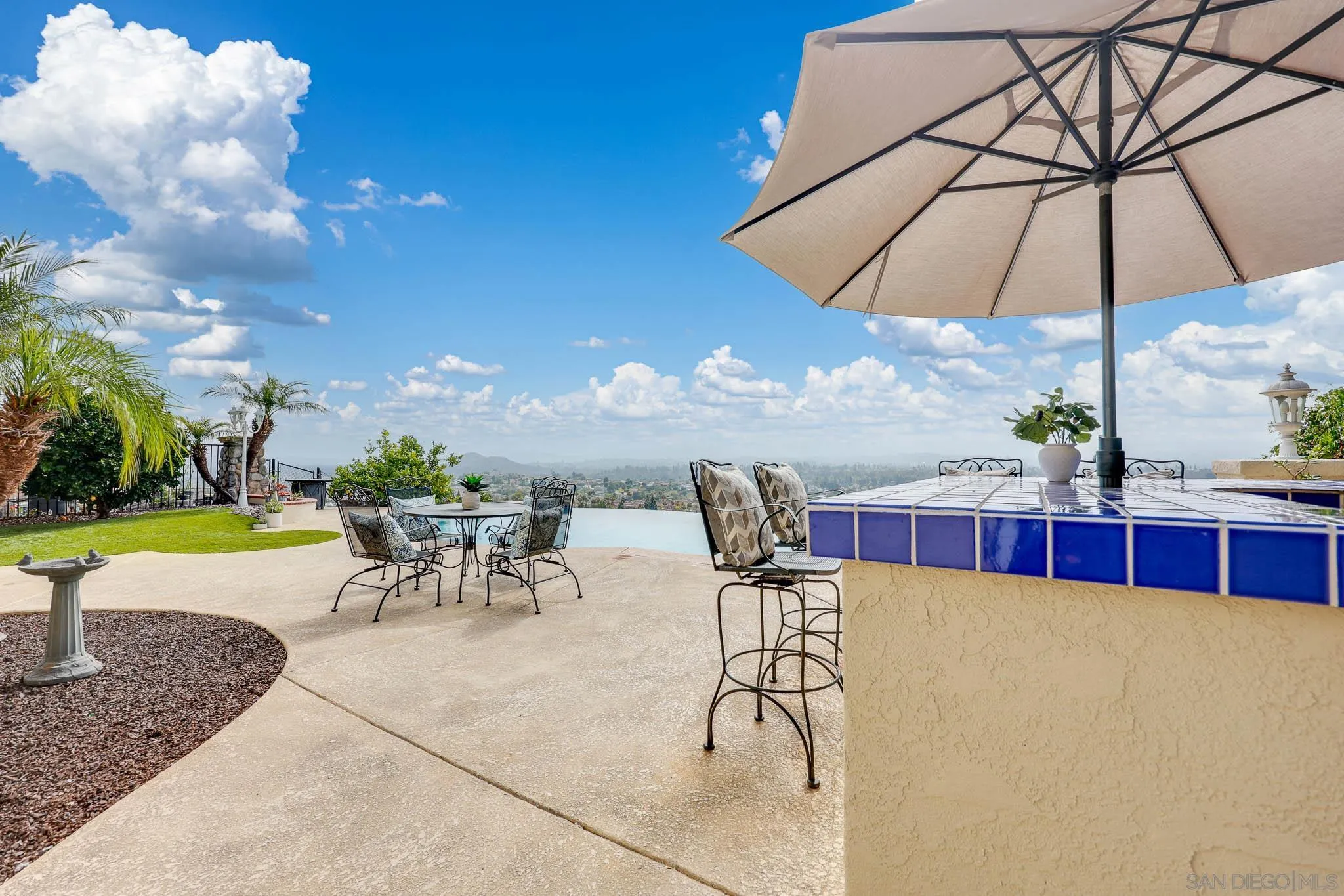 https://cdn.realtyfeed.com/cdn/127/260014128/9933ae19fae0eef473dc6523d5d5c4a3.webp