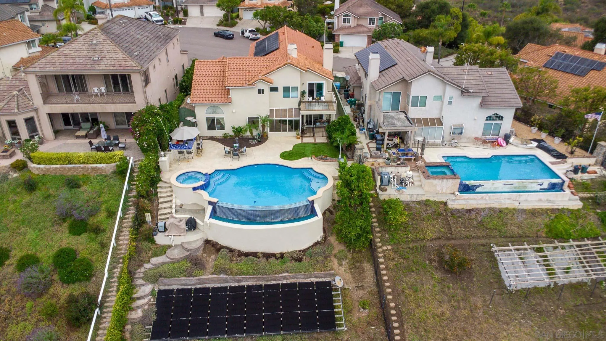 https://cdn.realtyfeed.com/cdn/127/260014128/eceb21d5bfce2c2c28c4a16173efad31.webp