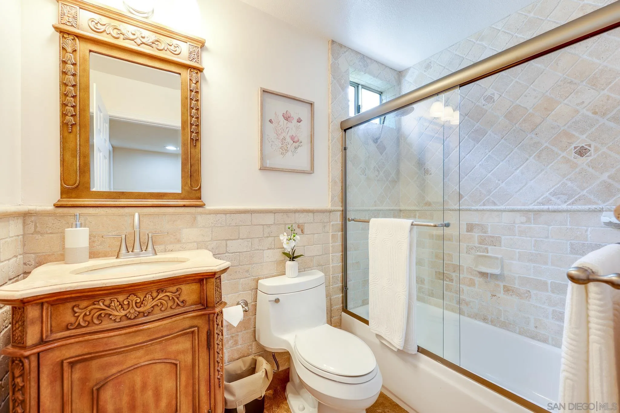https://cdn.realtyfeed.com/cdn/127/260014128/ee638a1a9478ce6de1e8ed6dd47c19f6.webp