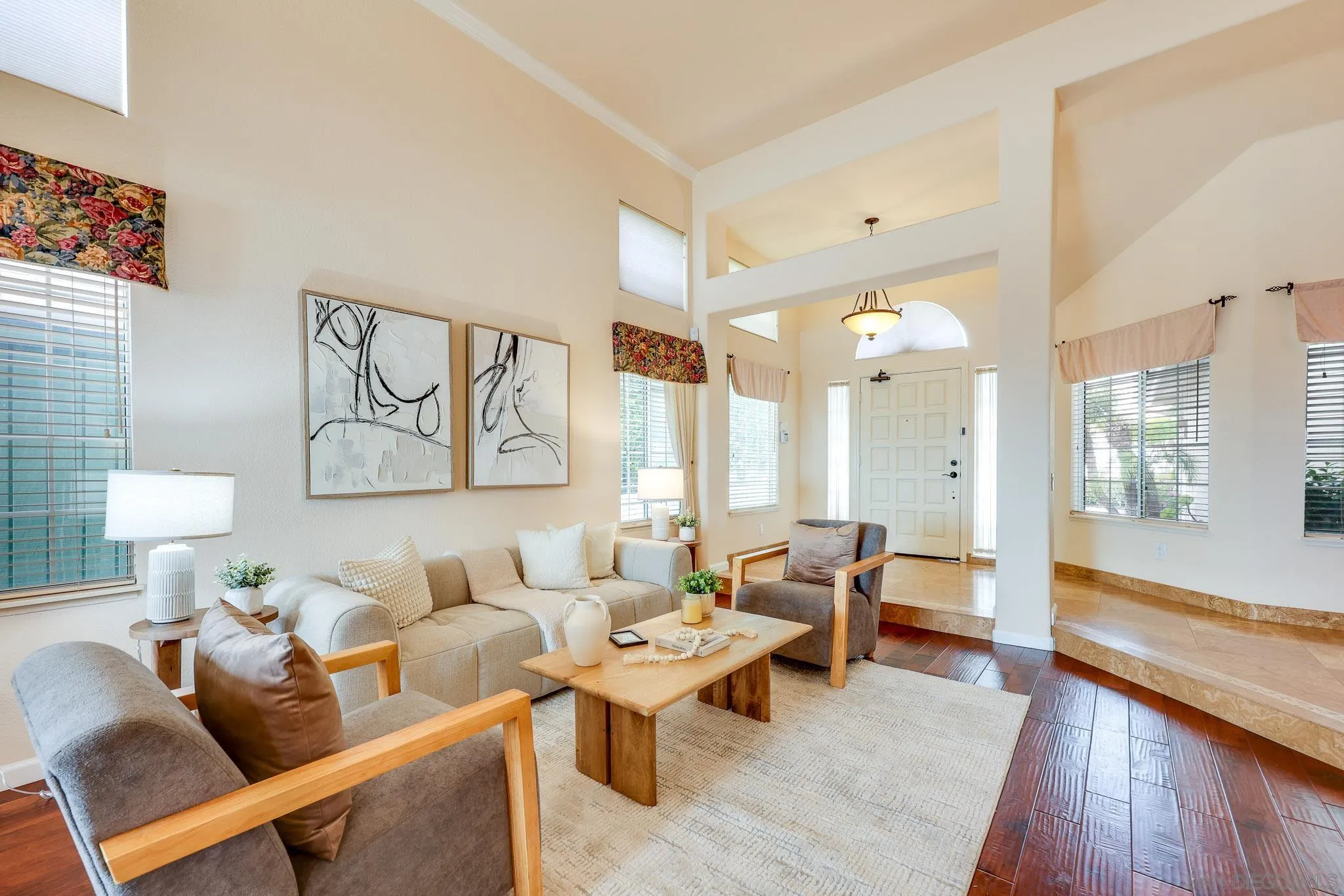 https://cdn.realtyfeed.com/cdn/127/260014128/fff40c2099aa45a4ab33d13e460a9581.webp
