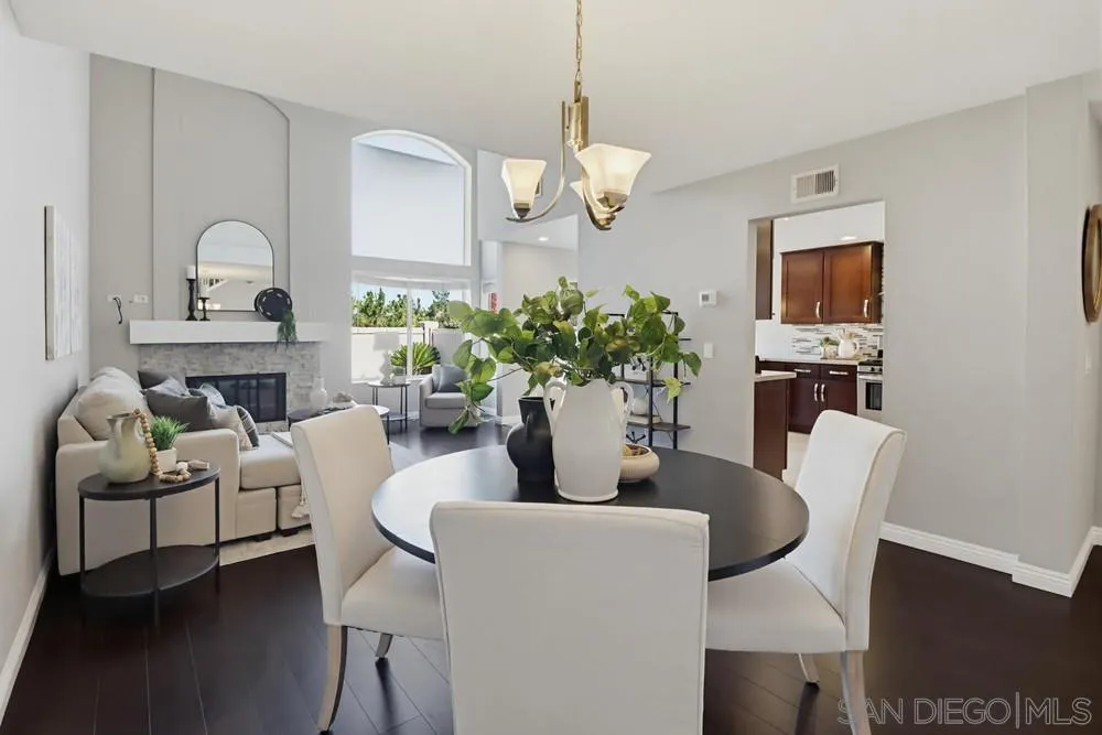 Photo #5: 260014130 Listing: Photo #5