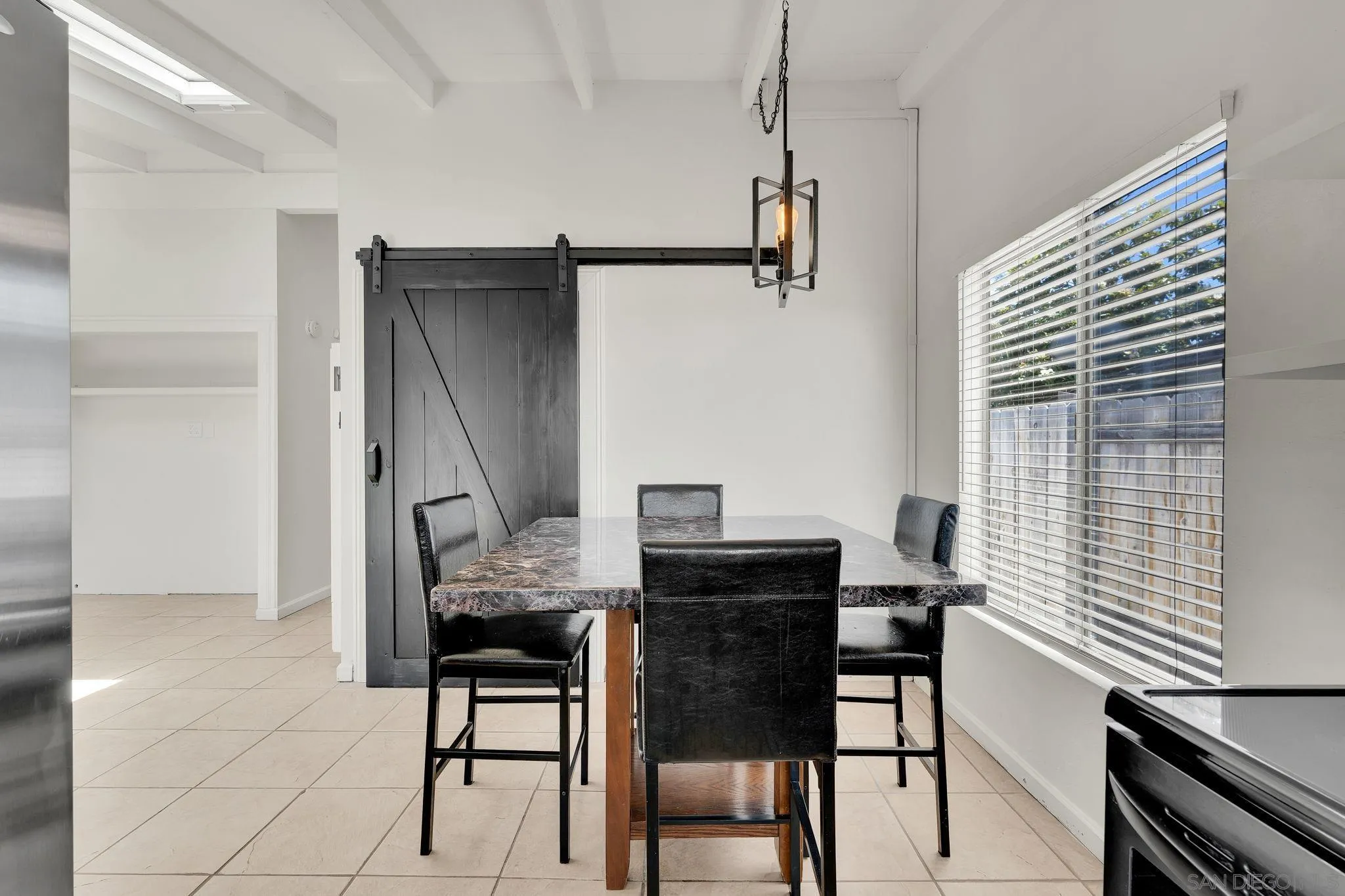 https://cdn.realtyfeed.com/cdn/127/260014131/3d147be258fd60bd8c88a0dd1205af1b.webp