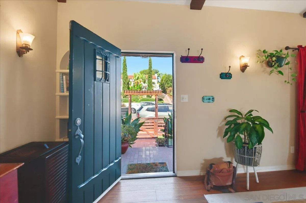 https://cdn.realtyfeed.com/cdn/127/260014133/2108d7f891c43b8bfc26a035ac8318d6.webp