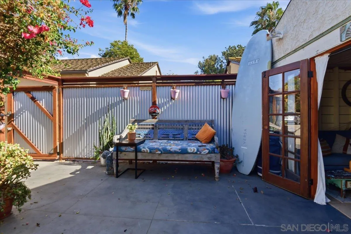 https://cdn.realtyfeed.com/cdn/127/260014133/26e768641f4ce6b83899035a10f0c811.webp