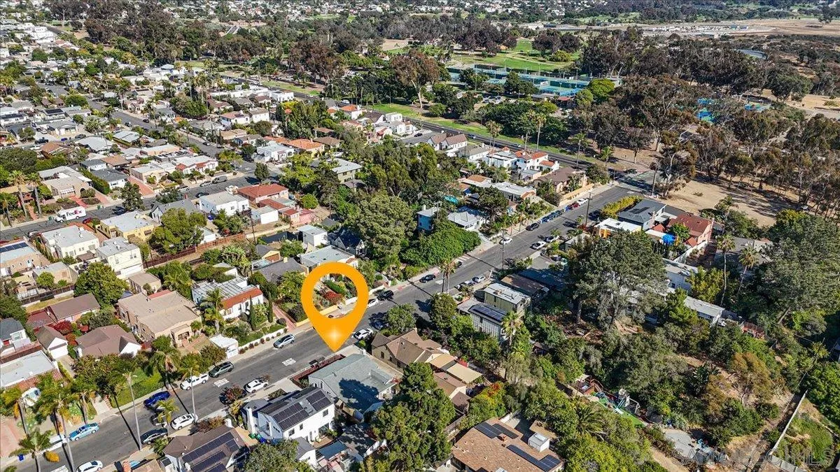https://cdn.realtyfeed.com/cdn/127/260014133/abd8e9d364674fe1e7823c820b8667cc.webp