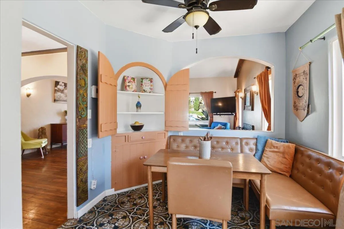 https://cdn.realtyfeed.com/cdn/127/260014133/d3b9de4bf5f846a85bb6445eb7c90fed.webp