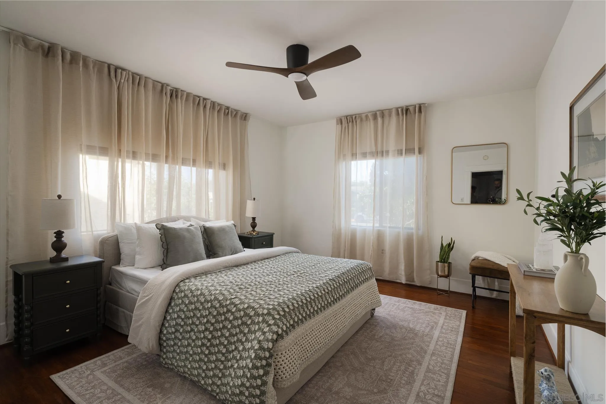 https://cdn.realtyfeed.com/cdn/127/260014136/37c5f056fbf11f7c602a6e933ff0ac72.webp
