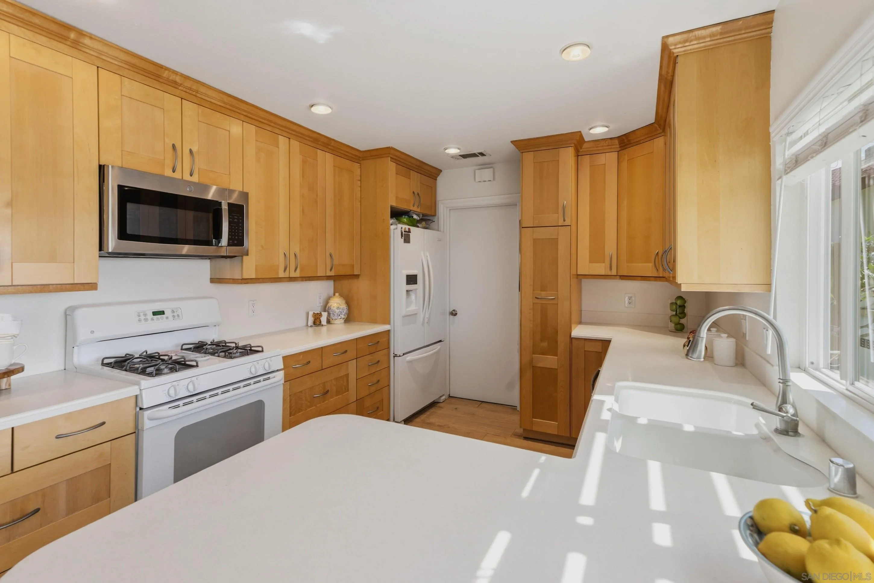 https://cdn.realtyfeed.com/cdn/127/260014144/0fa4efeb08e63392478894fcd427e22c.webp