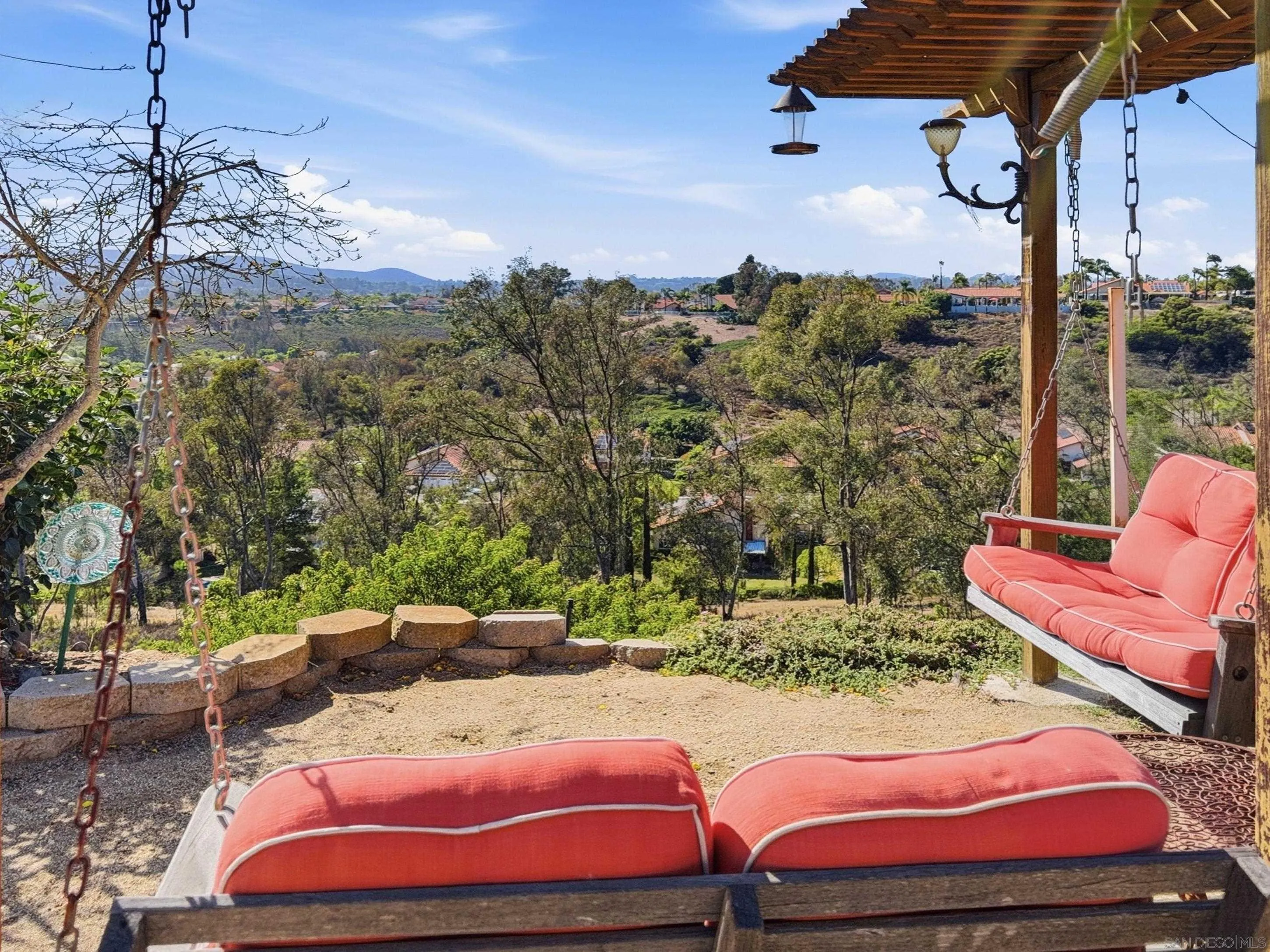https://cdn.realtyfeed.com/cdn/127/260014144/2e646cfbfd7e9bf53045fc8382f9c4b3.webp