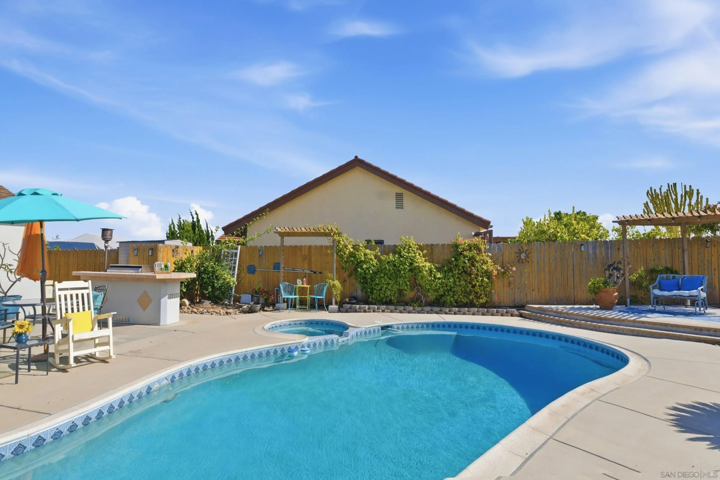 https://cdn.realtyfeed.com/cdn/127/260014144/c89f71b3d1fc331b4c8c8ea11be143c9.webp