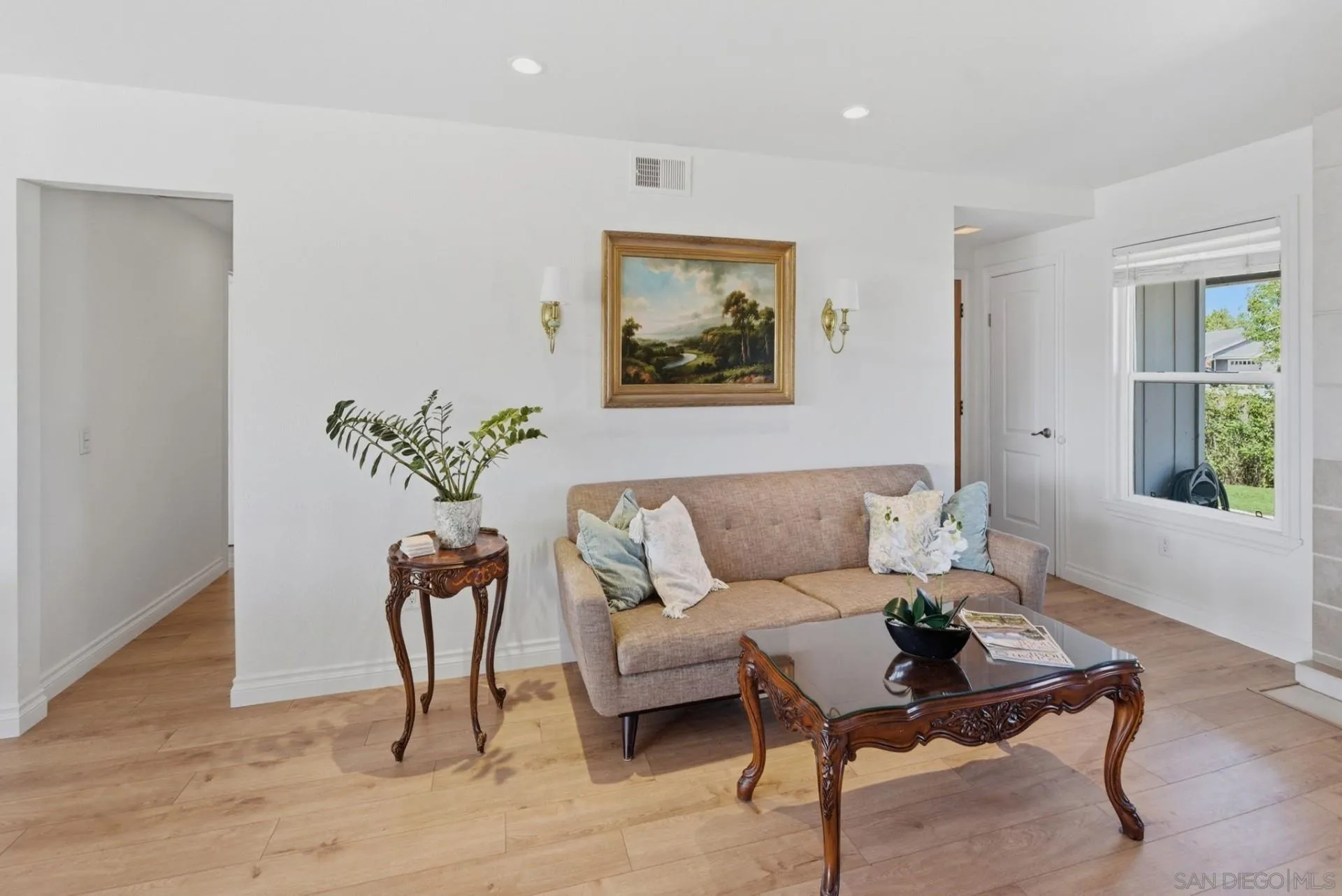https://cdn.realtyfeed.com/cdn/127/260014144/ee86fa47aa2d4b31f93bbf2c34f7f147.webp