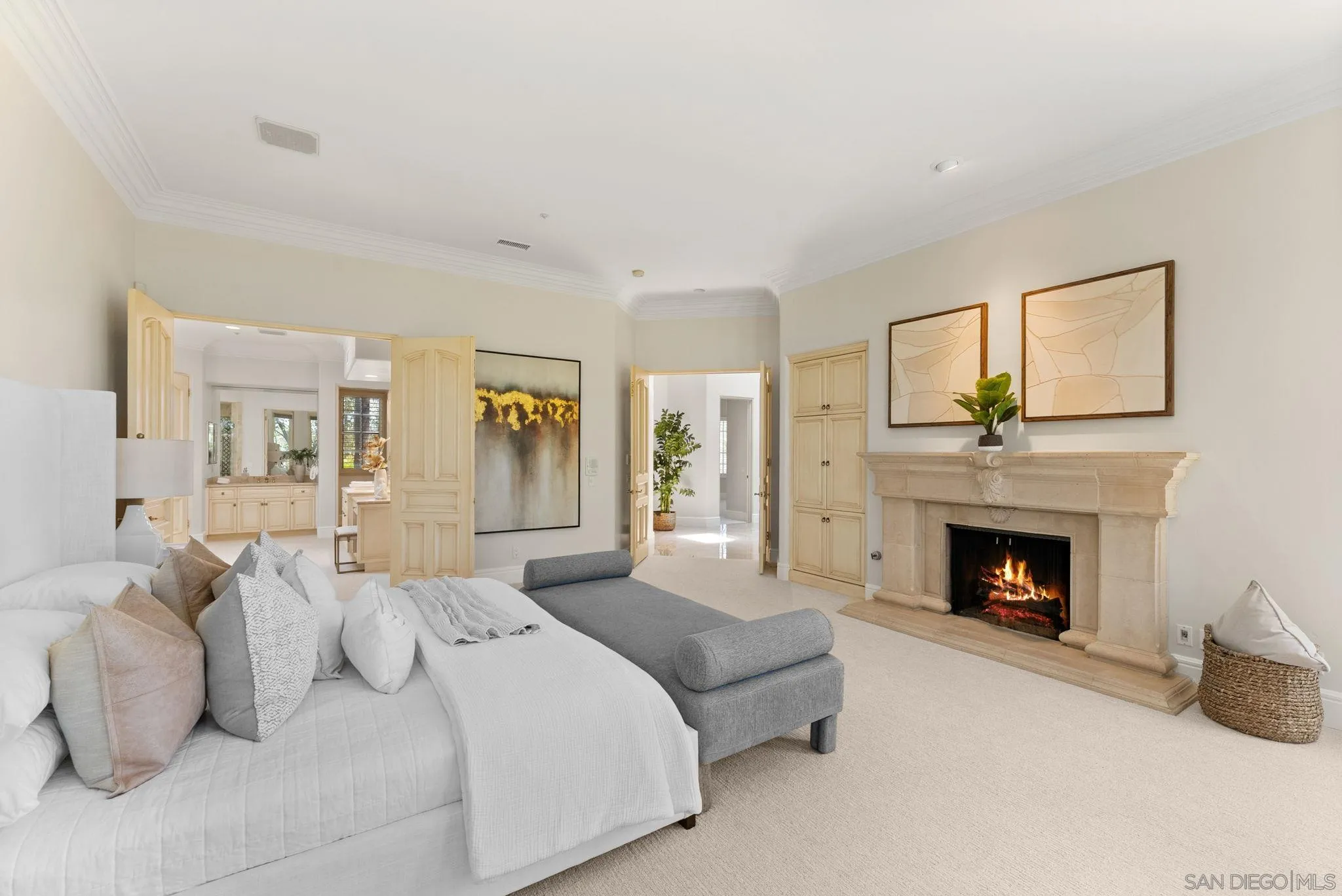 https://cdn.realtyfeed.com/cdn/127/260014145/5a955c5336d8a914b530e404903116ec.webp