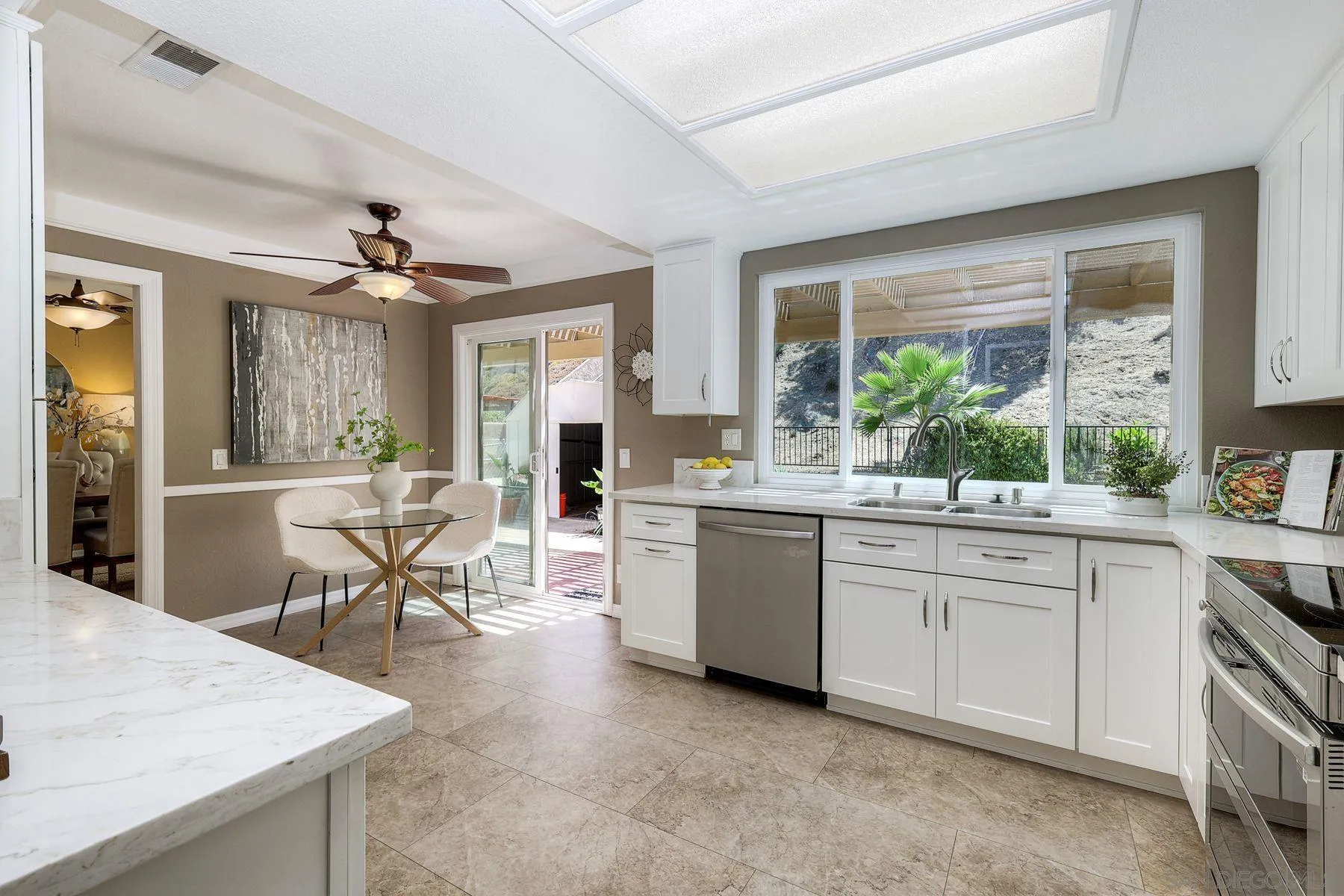 https://cdn.realtyfeed.com/cdn/127/260014146/1013be88aad14b9b0ba5fc35e8044bb2.webp