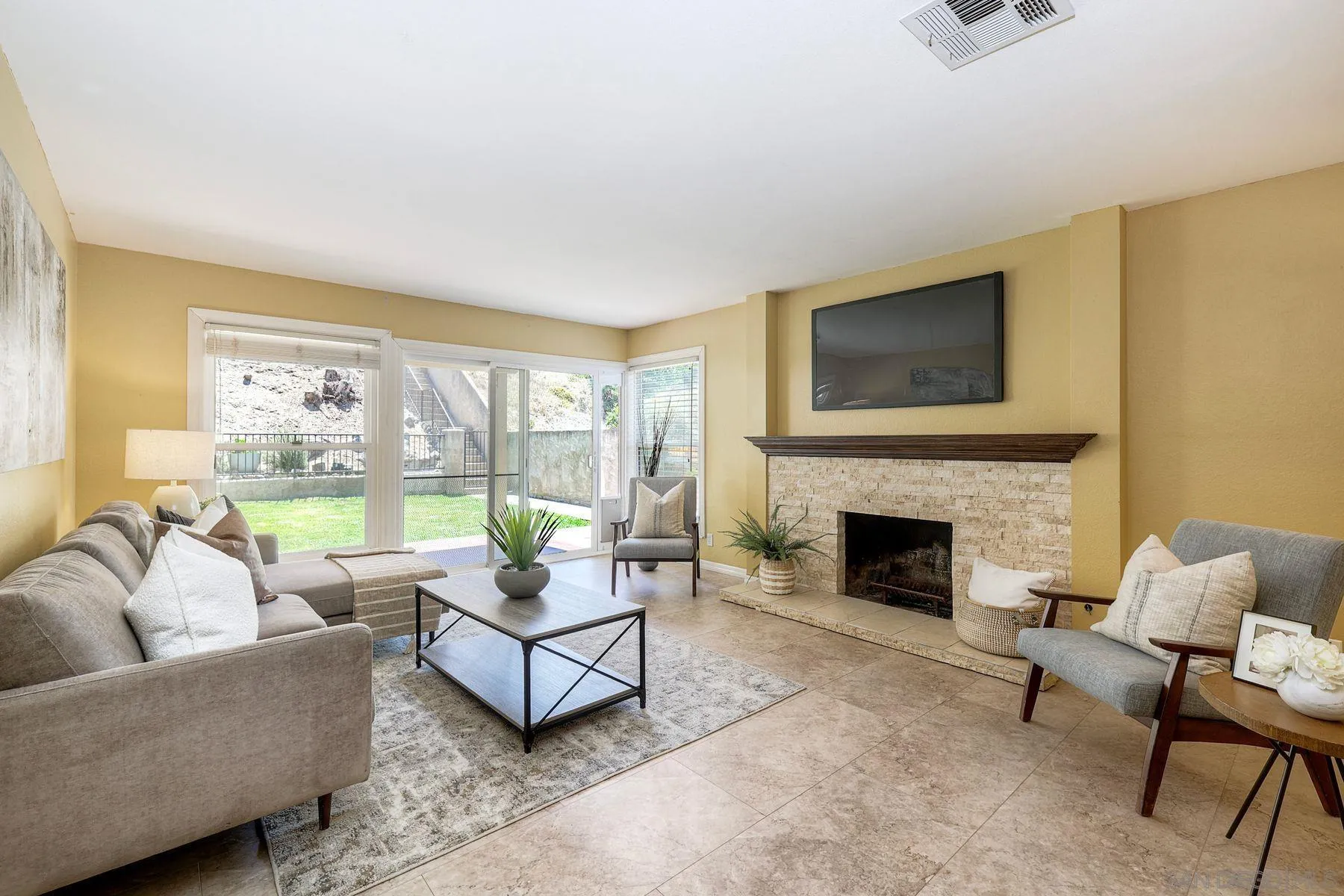 https://cdn.realtyfeed.com/cdn/127/260014146/3aae916bfd84f7fc1773312e577e007d.webp