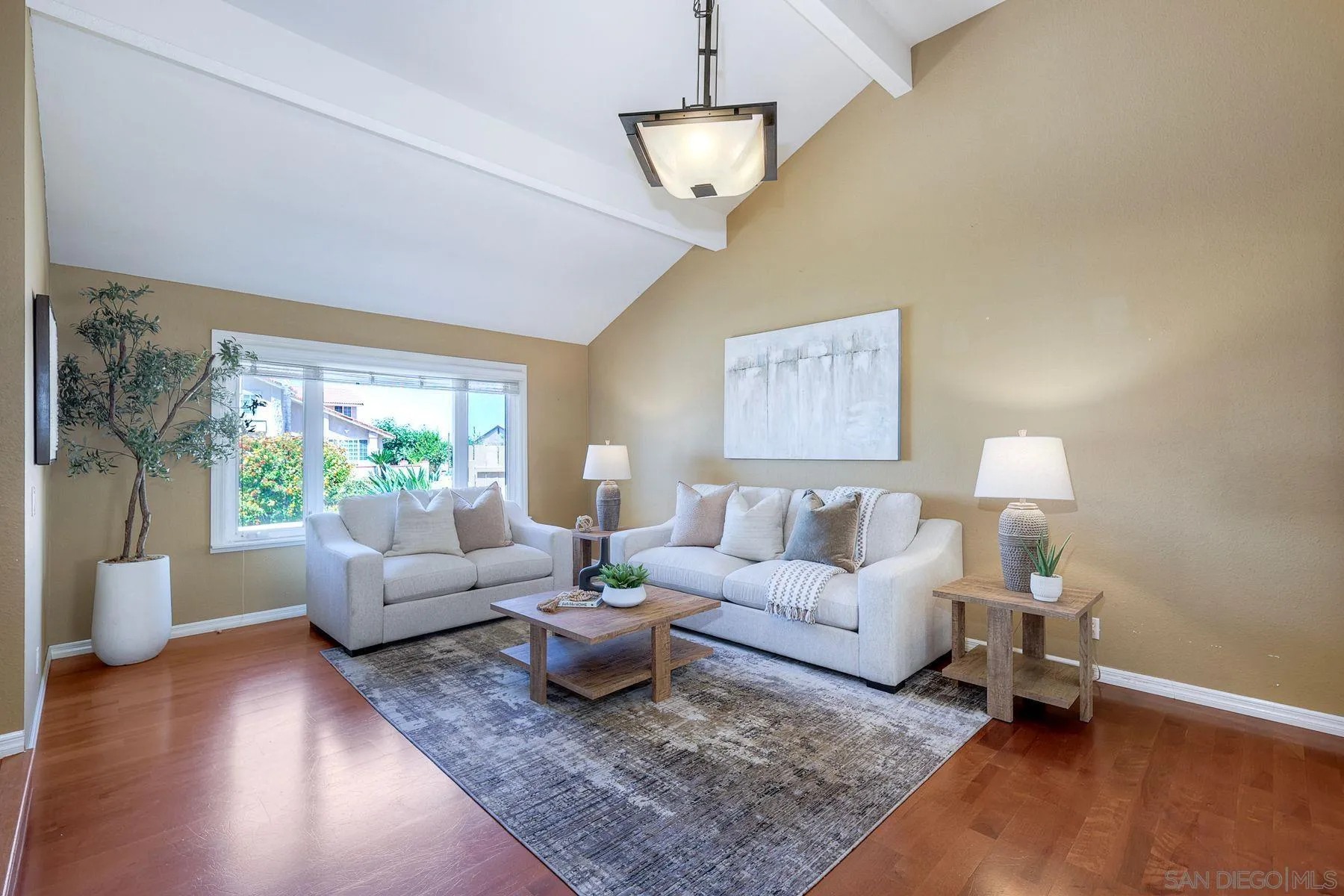 https://cdn.realtyfeed.com/cdn/127/260014146/46970ab229bec98d33ce94c0f44b8892.webp