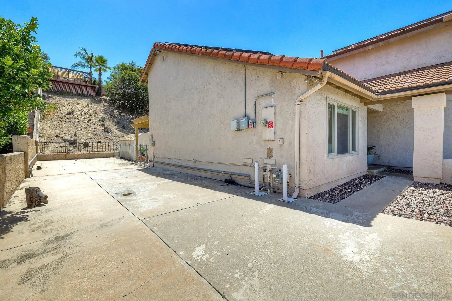https://cdn.realtyfeed.com/cdn/127/260014146/7204290b0fa56e879ec1ac56862bee98.webp