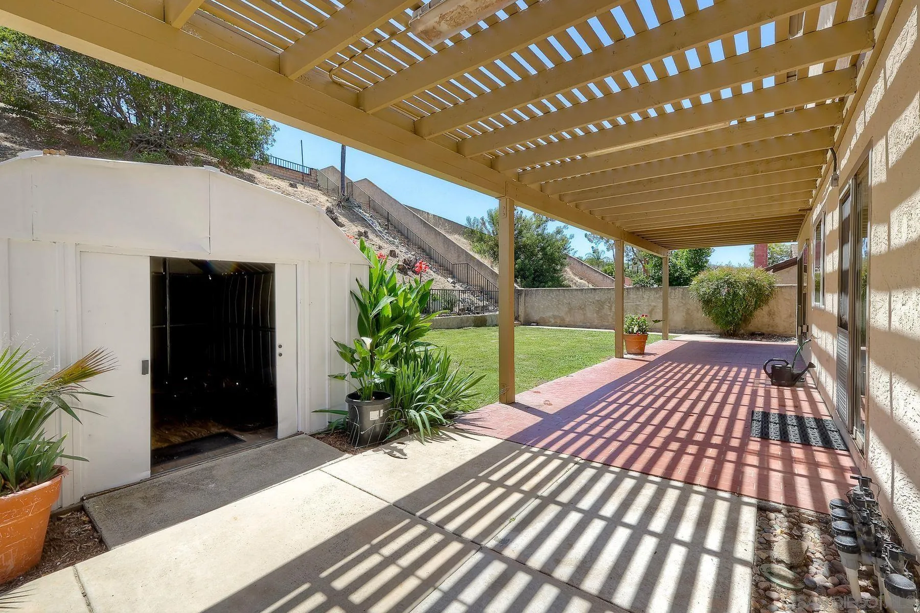 https://cdn.realtyfeed.com/cdn/127/260014146/c5689ed7b76384037a5d52c0c2d6838b.webp