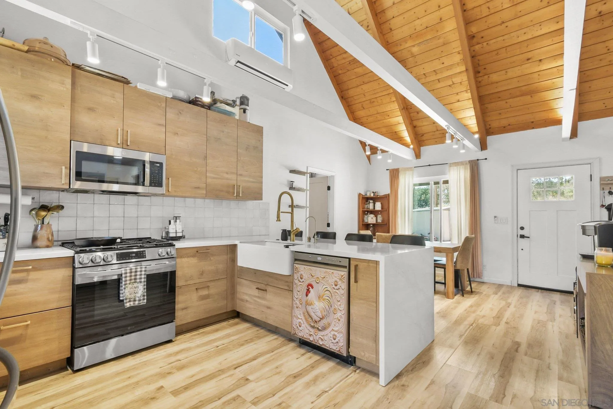 https://cdn.realtyfeed.com/cdn/127/260014147/30e74f0d27af76226de06f905fdec770.webp
