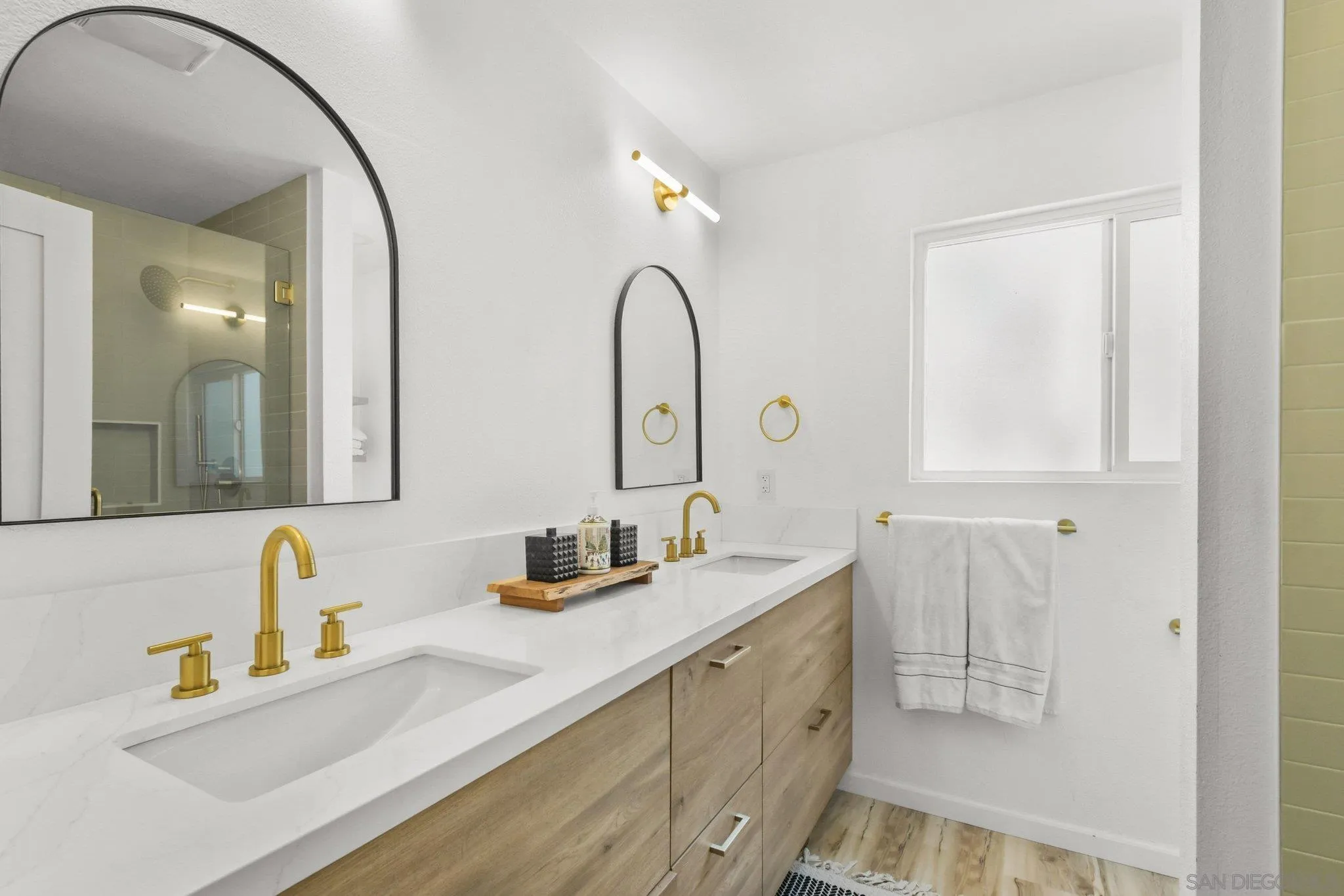 https://cdn.realtyfeed.com/cdn/127/260014147/7e7bc8cc42611522c118c8845b0c085e.webp