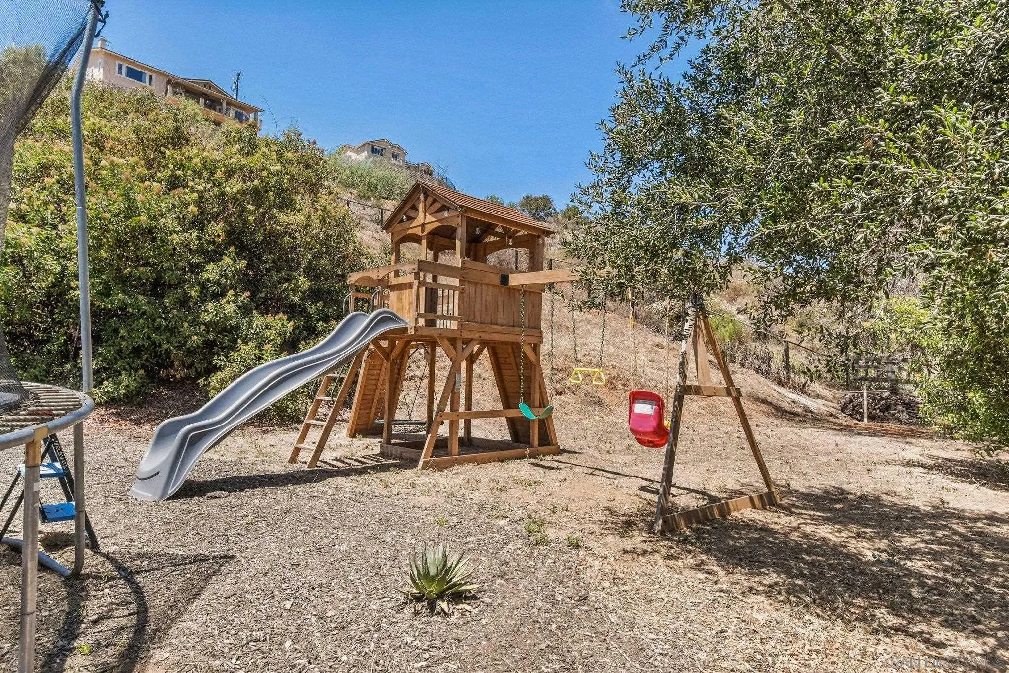 https://cdn.realtyfeed.com/cdn/127/260014147/8fa9164cba9702c1a872f7923235229d.webp