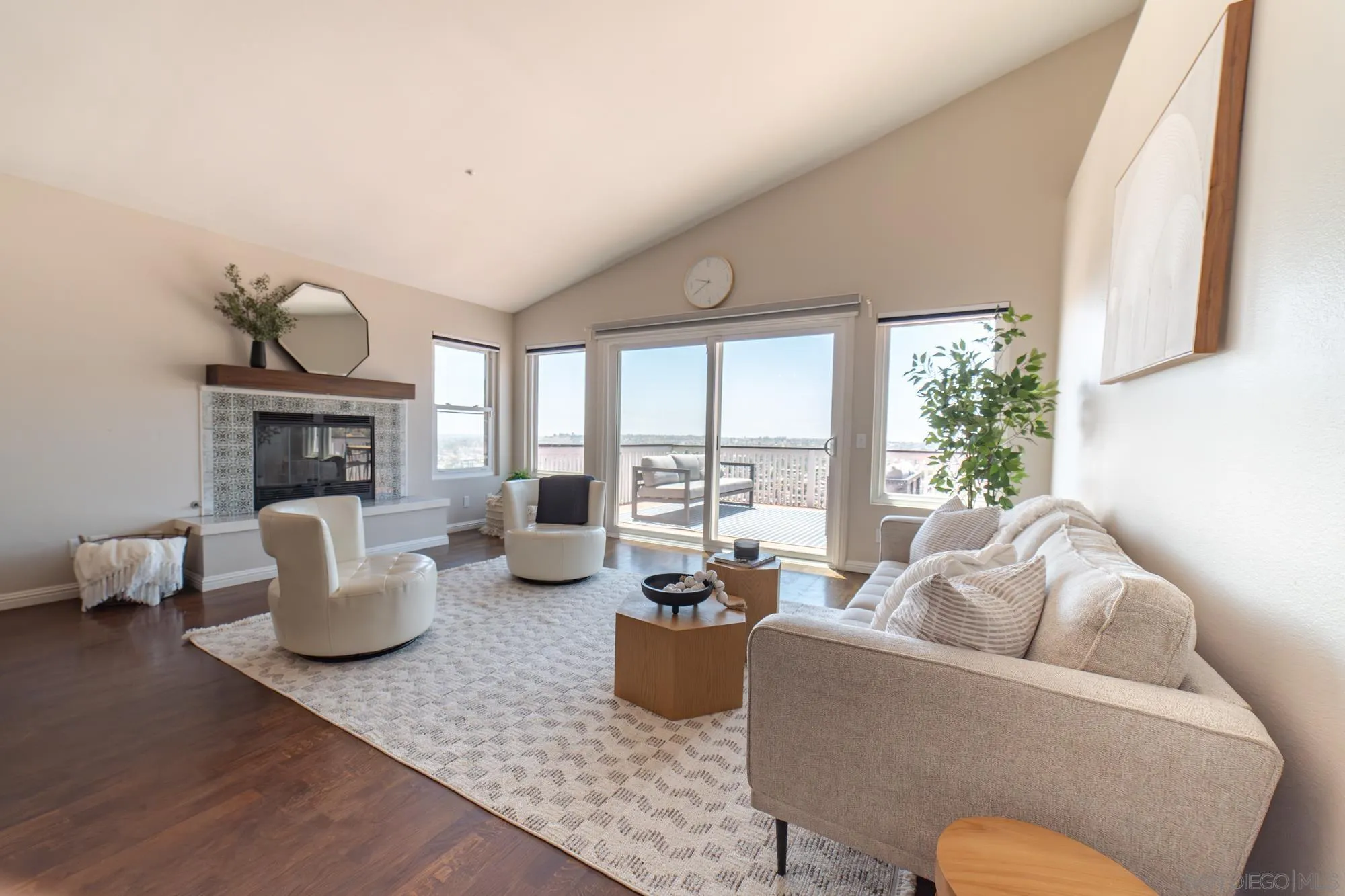https://cdn.realtyfeed.com/cdn/127/260014148/01a694ac489f0b53b446289cfbac5a36.webp