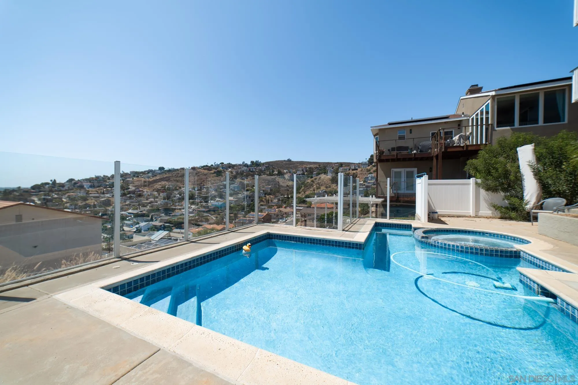 https://cdn.realtyfeed.com/cdn/127/260014148/3e577185c55dec30de7254f4d1b37bc0.webp