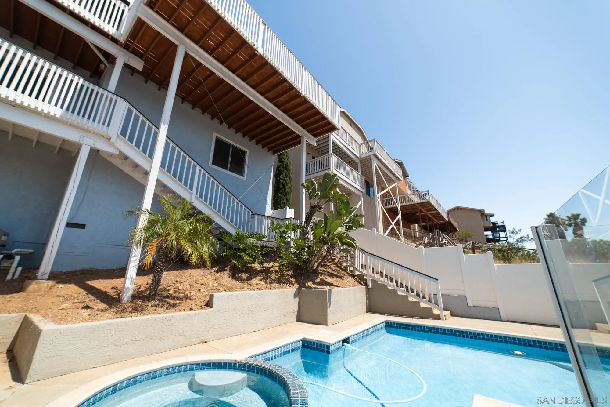 https://cdn.realtyfeed.com/cdn/127/260014148/fa82348485d948ee837a075ac5ed7e14.webp