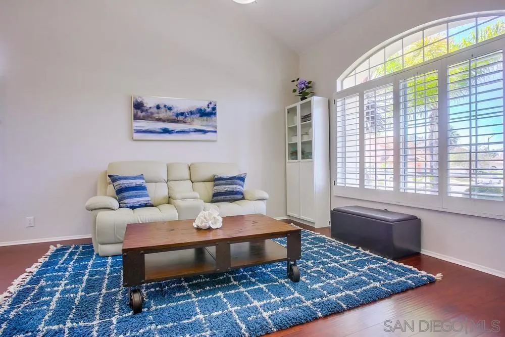 https://cdn.realtyfeed.com/cdn/127/260014151/1fb6eaffb86b34b86c5151d3bb55b1a0.webp