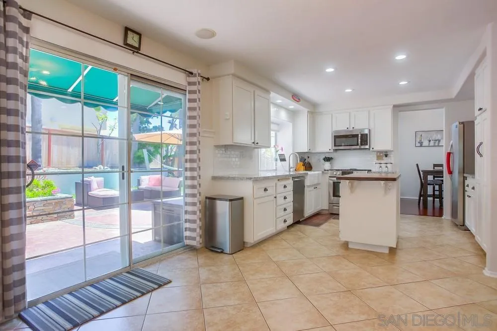 https://cdn.realtyfeed.com/cdn/127/260014151/2e91b0ceb68ffa844fefe7a9bf1565ce.webp