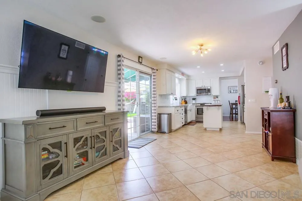 https://cdn.realtyfeed.com/cdn/127/260014151/43daab6f40419e9df2e9d3a0e87d3f70.webp